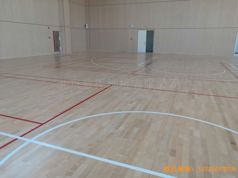 廣州永順大道鐵英中學運動地板鋪設案例