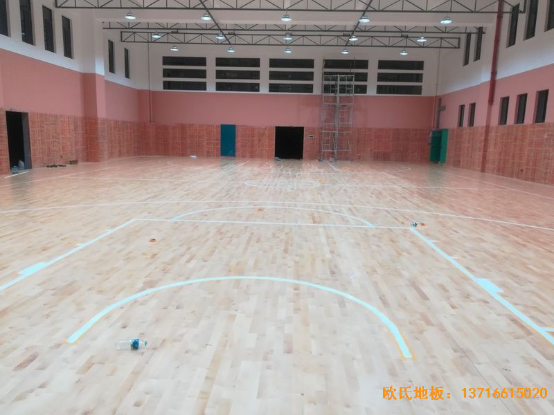 武漢華師南湖附小體育地板安裝案例