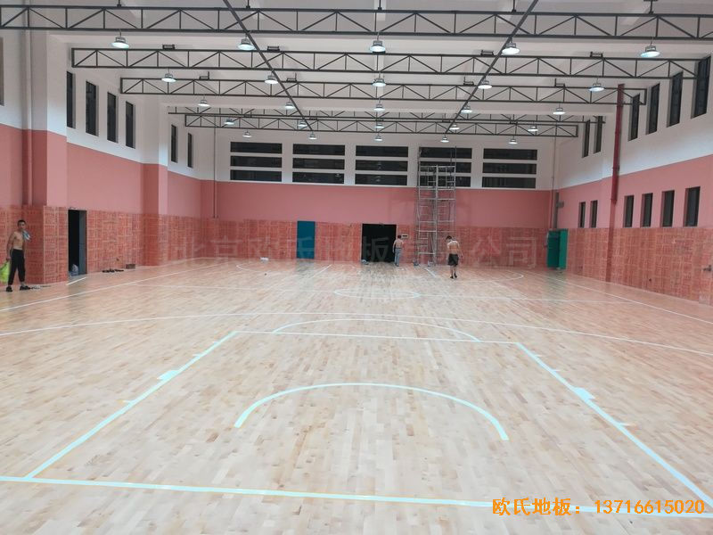 武漢華師南湖附小體育地板安裝案例