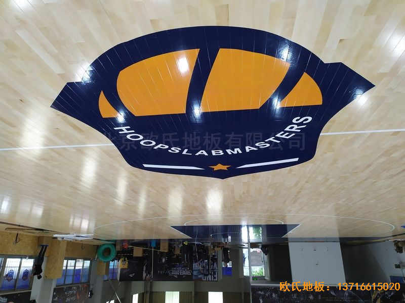 江蘇昆山市博瑞祥汽車一站服務體育木地板鋪裝案例