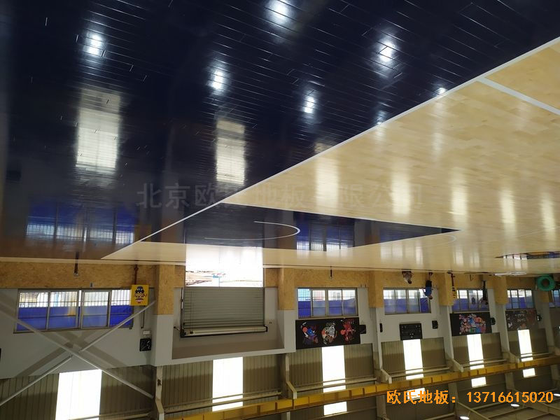 江蘇昆山市博瑞祥汽車一站服務體育木地板鋪裝案例
