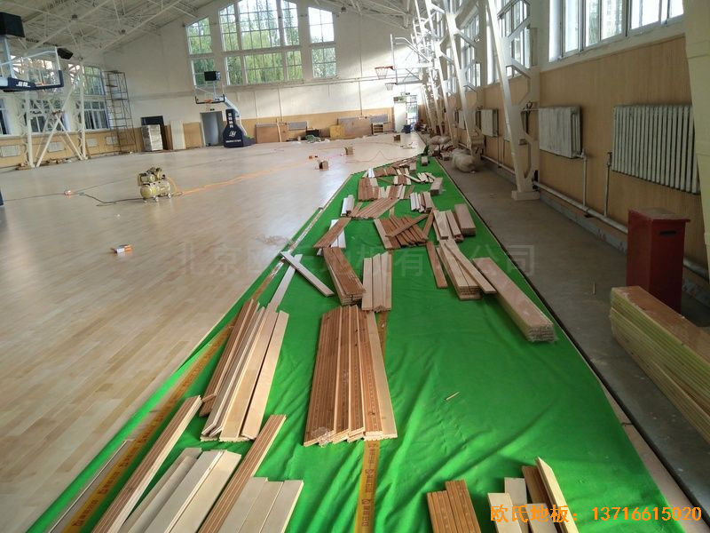 內蒙古呼和浩特賽罕區師范大學體育學院訓練館運動木地板鋪設案例