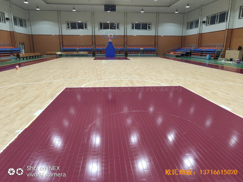 山西陽泉盂縣明鑫加油站籃球館體育木地板施工案例1