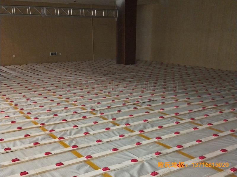 徐州匯鄰灣舞臺體育木地板施工案例1