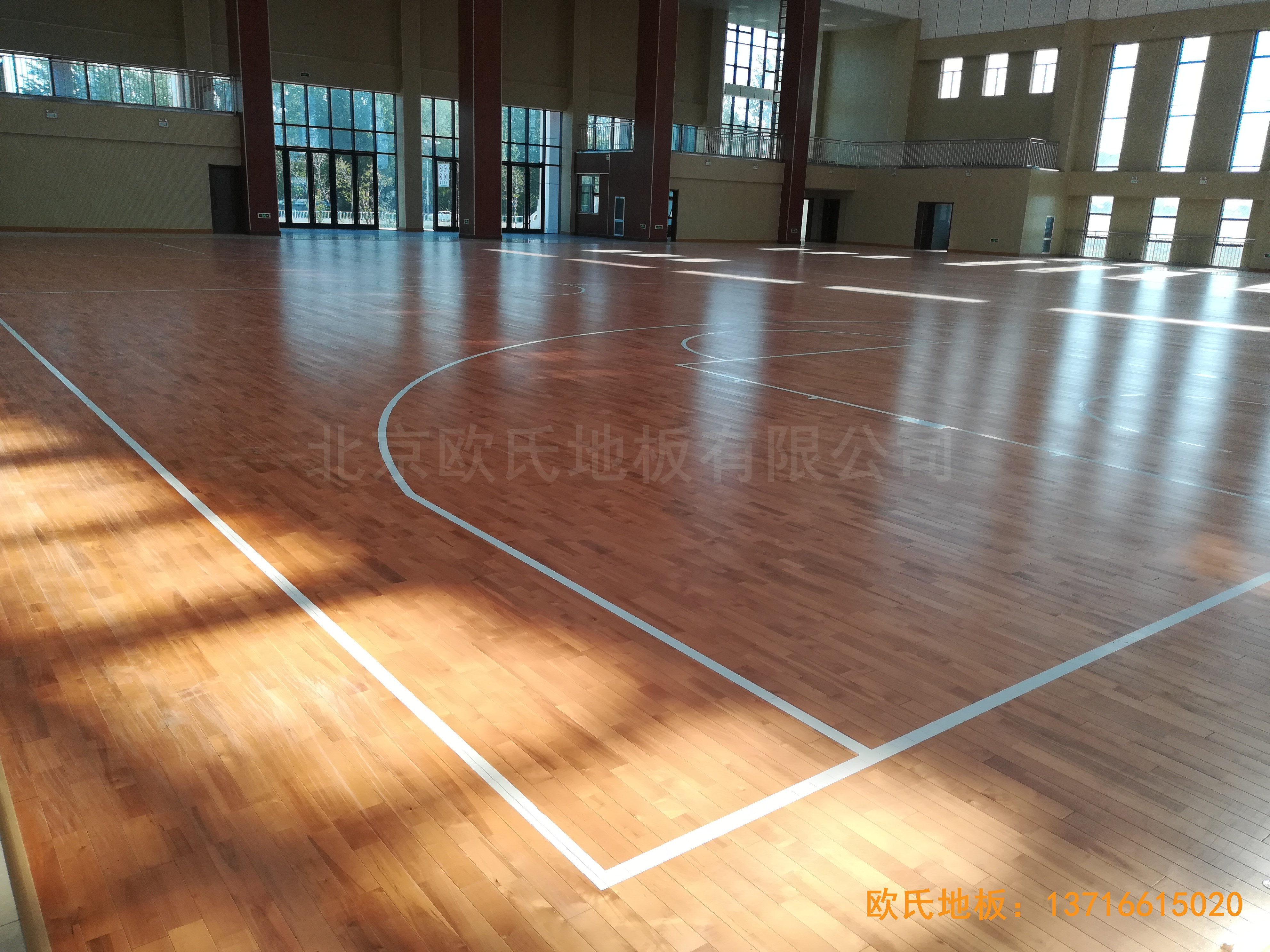 臨朐體育中心運動地板安裝案例1