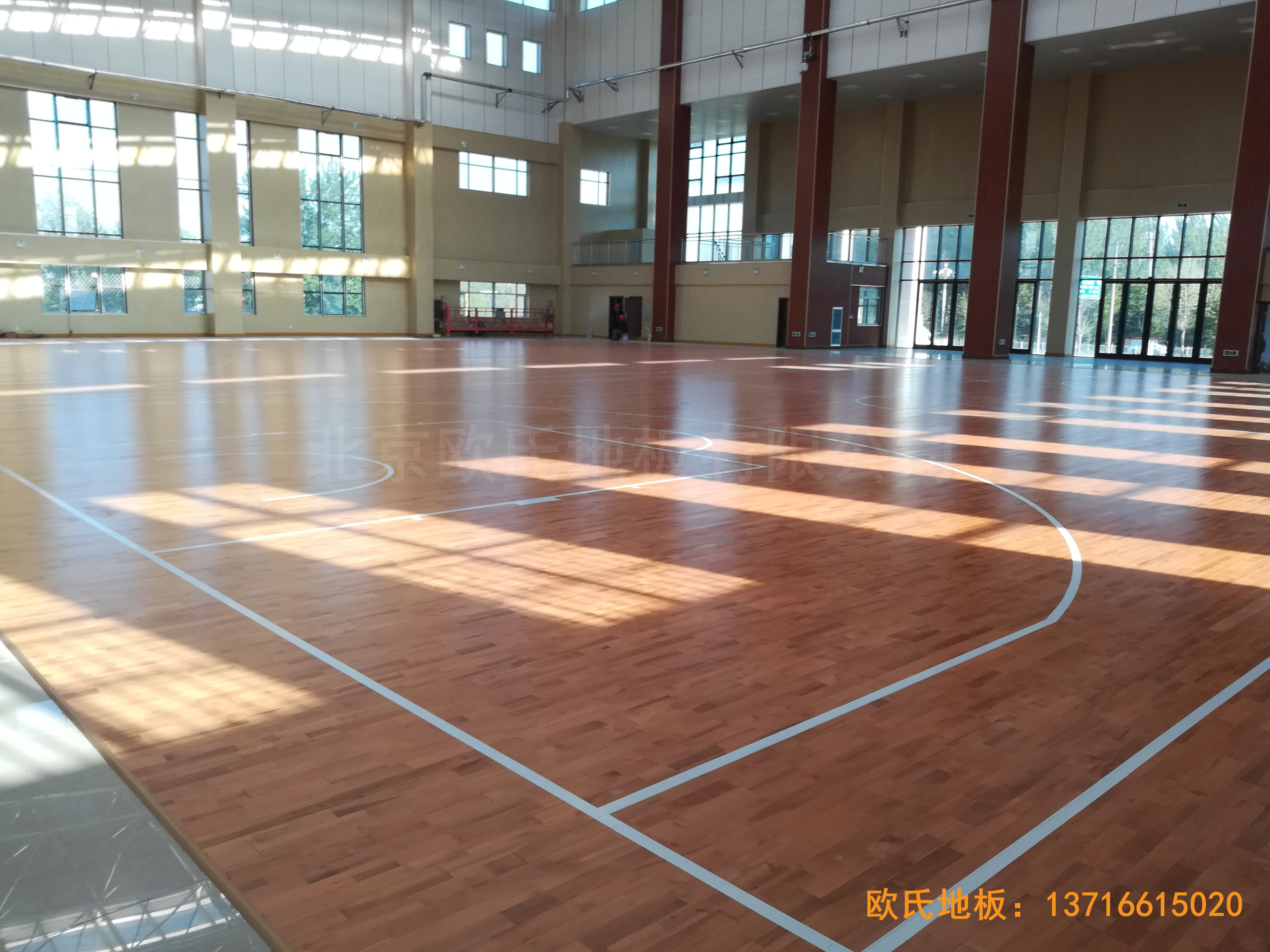 臨朐體育中心運動地板安裝案例5