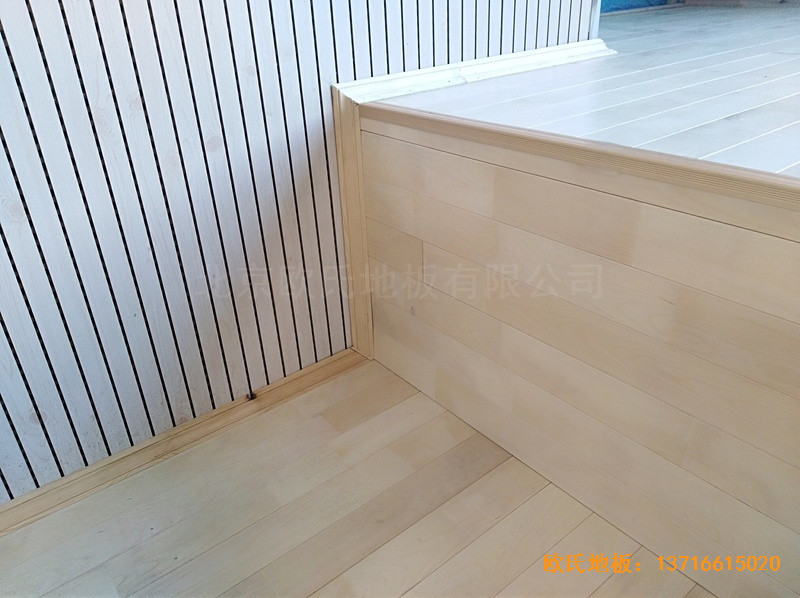 新疆獨山子老年活動中心體育地板施工案例4