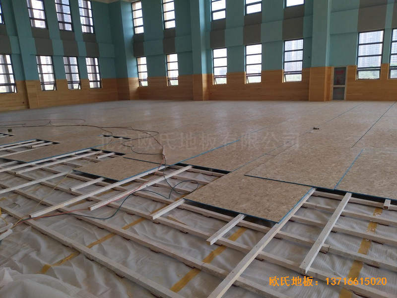 武漢廣阜屯小學清江錦城分校籃球館體育木地板施工案例2