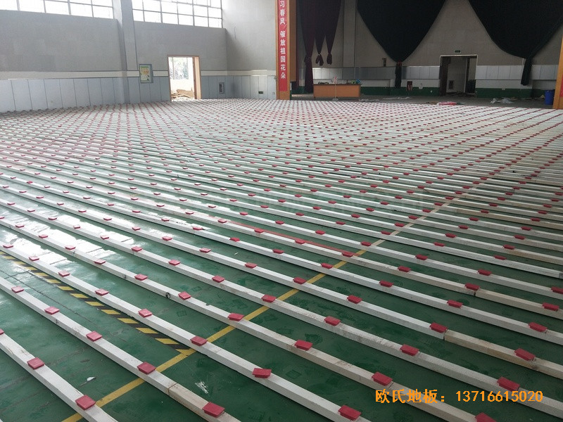 江蘇宜興東域小學籃球館運動木地板安裝案例1