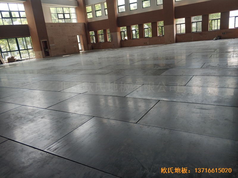 江蘇常州同濟中學運動館運動地板施工案例2