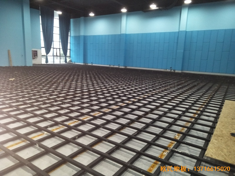 江蘇柘汪鎮港口大廈運動館運動木地板安裝案例2