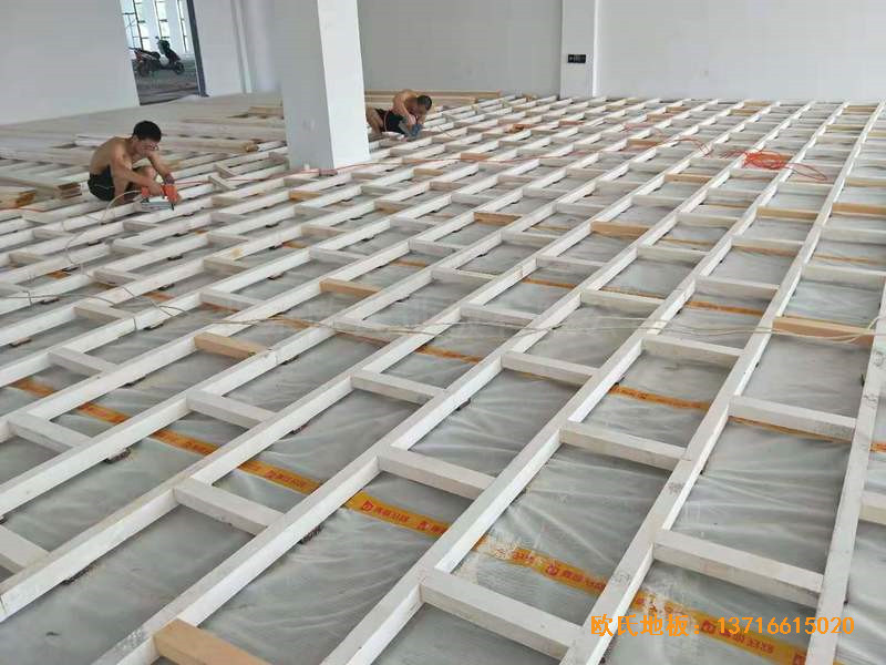 江蘇第二中學籃球館運動地板安裝案例1