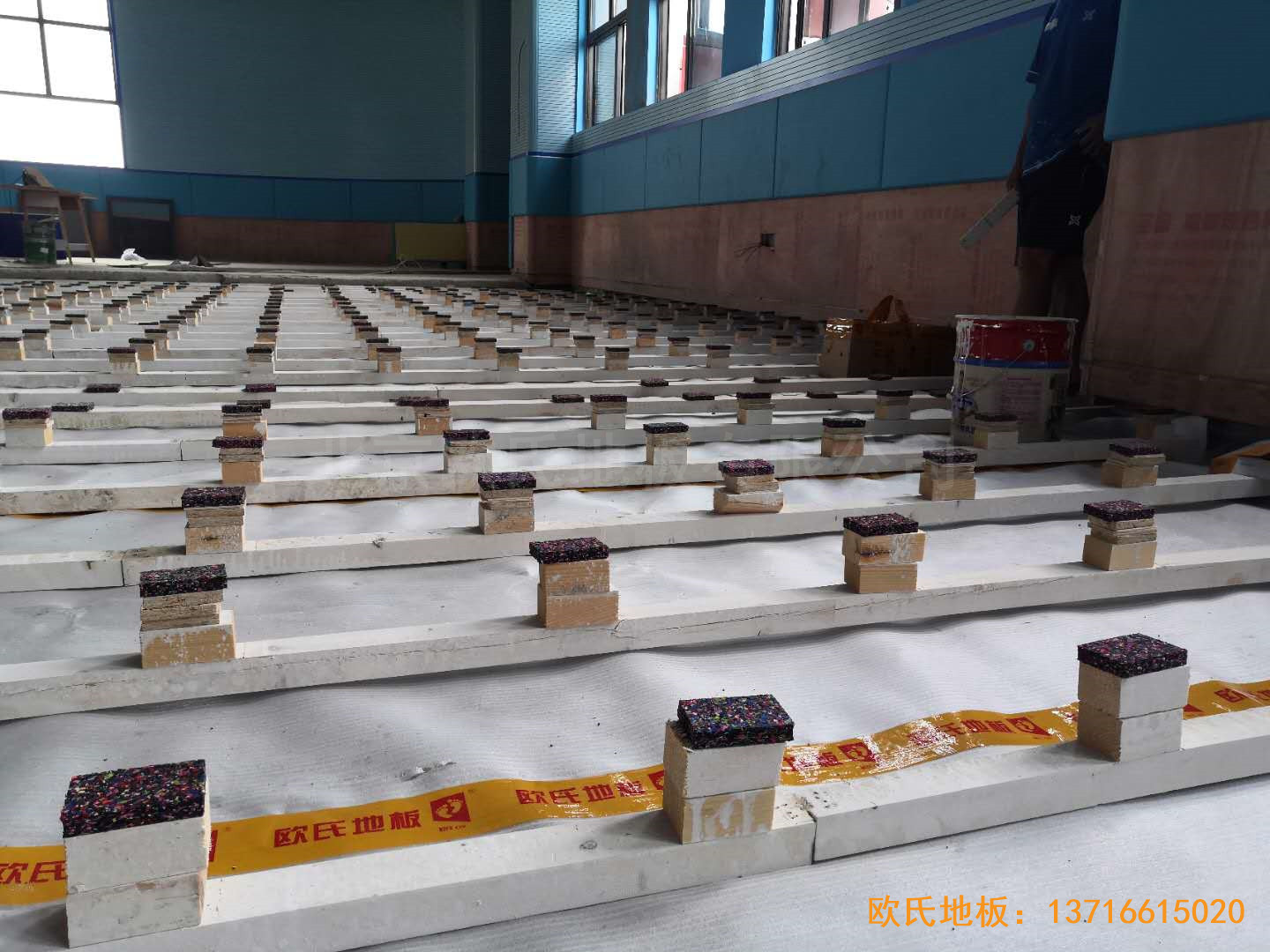 江西城西橋小學A區體育館運動地板安裝案例2