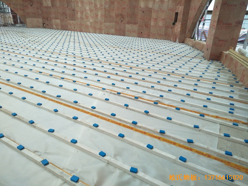 江西榮江金色春城小學運動館運動木地板鋪設案例1