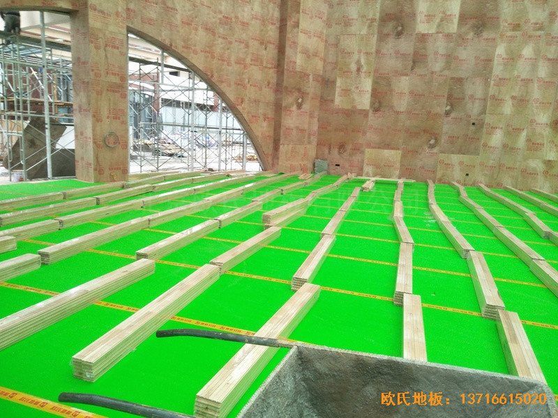 江西榮江金色春城小學運動館運動木地板鋪設案例2