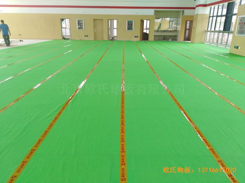云南倪家營第三小學籃球館運動地板安裝案例2