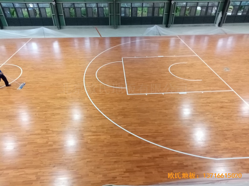 海南三亞619項目訓練館運動木地板鋪設案例4