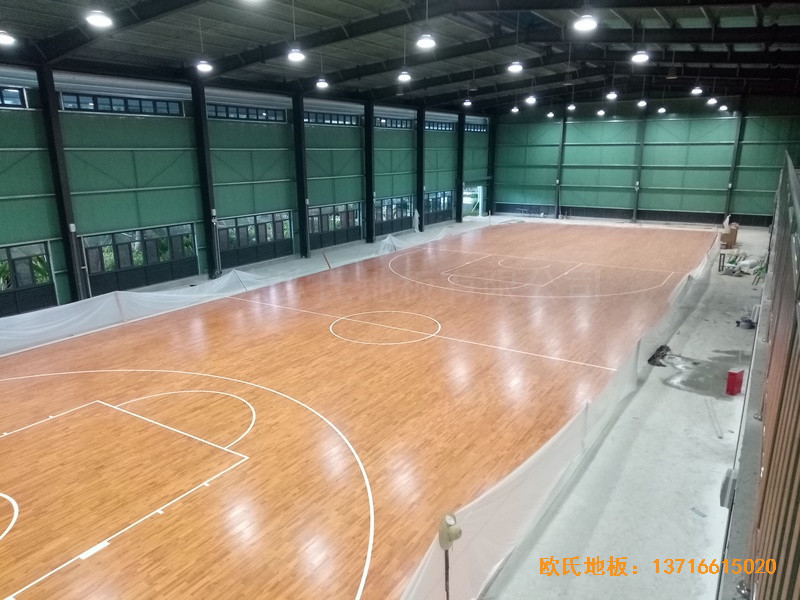 海南三亞619項目訓練館運動木地板鋪設案例5