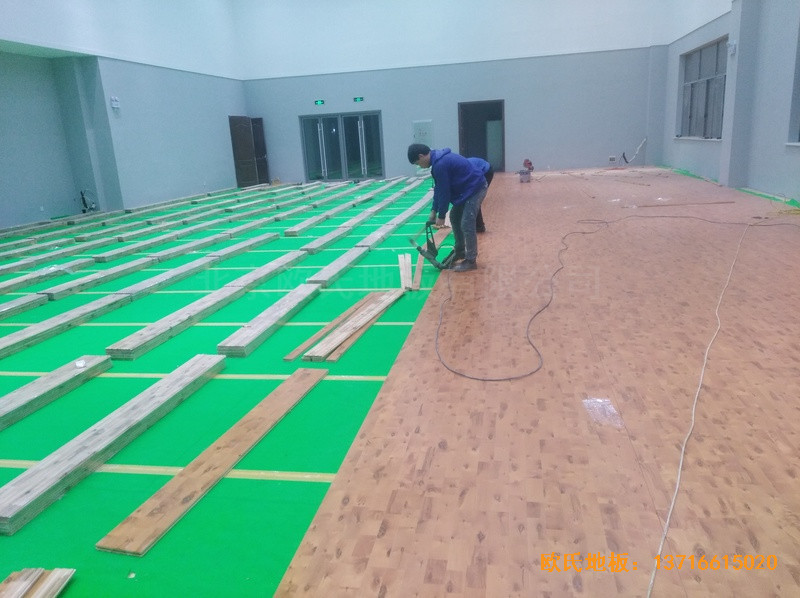 湖北獵豹汽車產業園運動館運動木地板安裝案例2