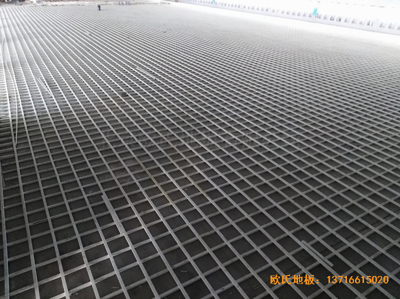 湖南湘潭電力局羽毛球館體育地板施工案例1