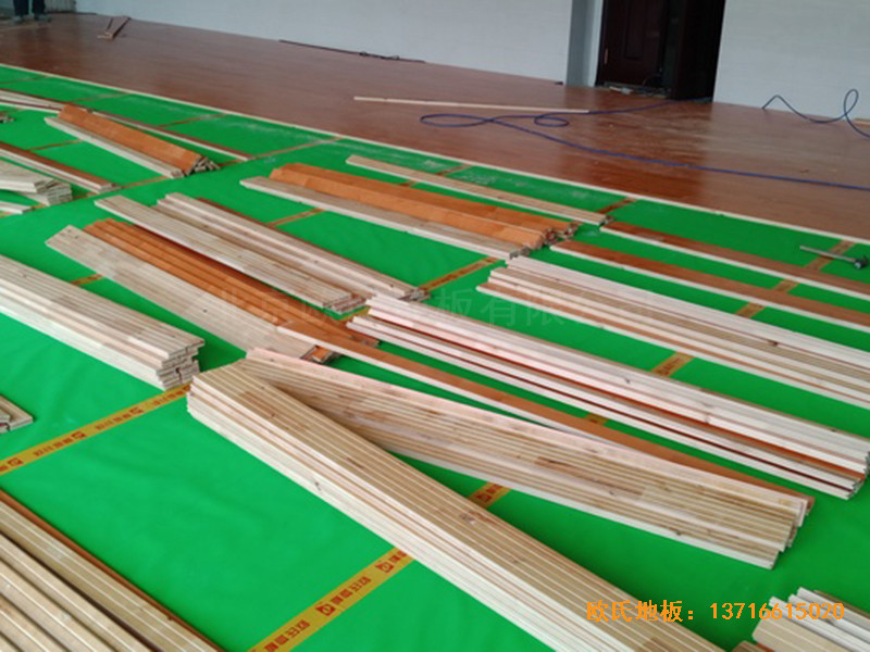 湖南衡陽鐵一中運動館體育木地板鋪設案例2