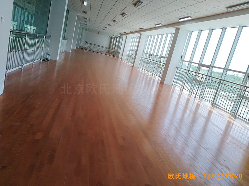 甘肅酒泉運動場所體育地板安裝案例4