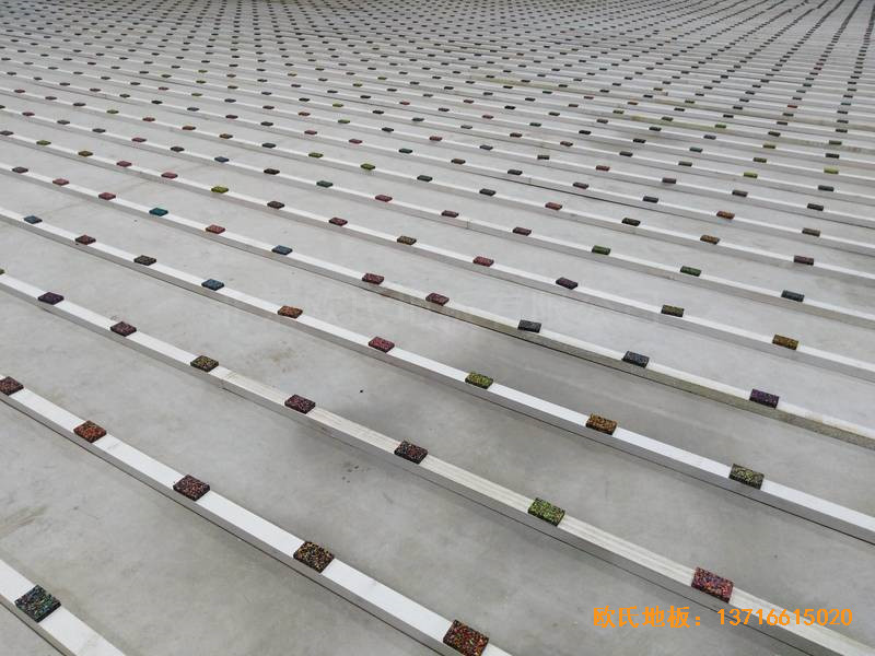 鹽城濱海永寧實驗小學籃球館體育地板鋪設案例1