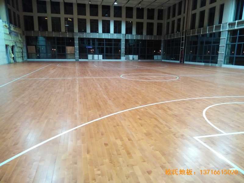 鹽城濱海永寧實驗小學籃球館體育地板鋪設案例3