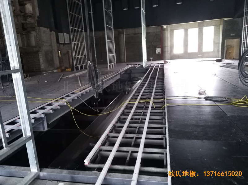 云南怒江百花嶺特色村舞臺體育地板施工案例3