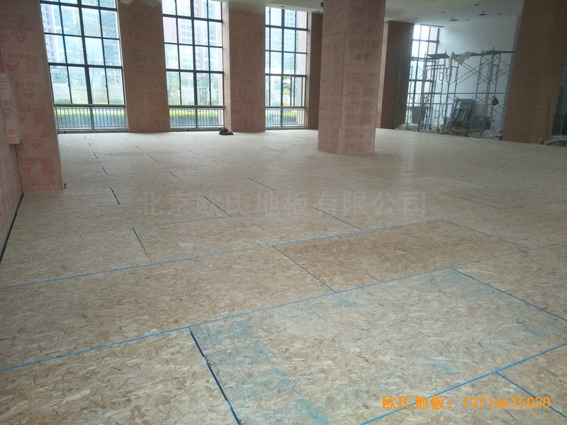 福建泉州海關橋南運動場體育木地板施工案例2