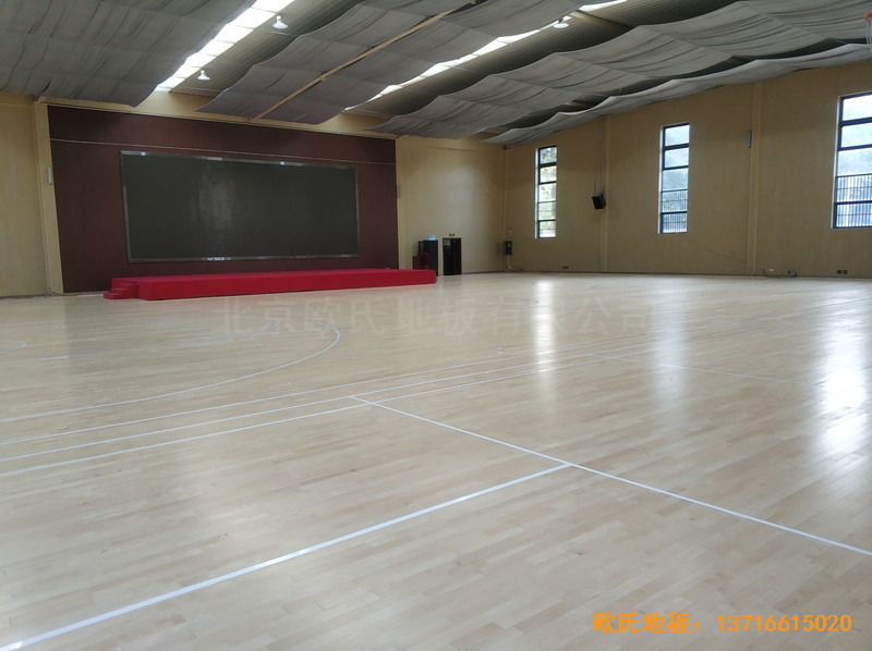 鄭州四中體育館體育木地板安裝案例5