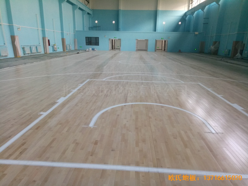 鄭州棗莊熱力分公司體育館體育木地板鋪設案例0