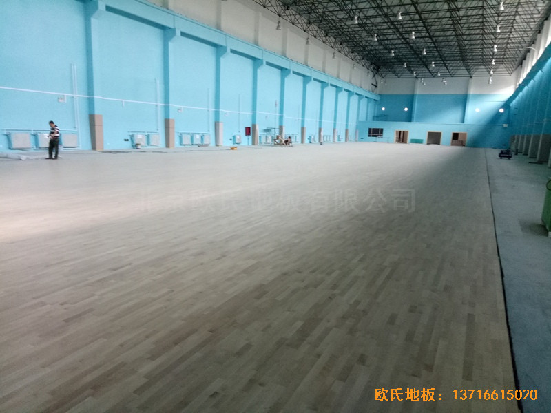 鄭州棗莊熱力分公司體育館體育木地板鋪設案例4