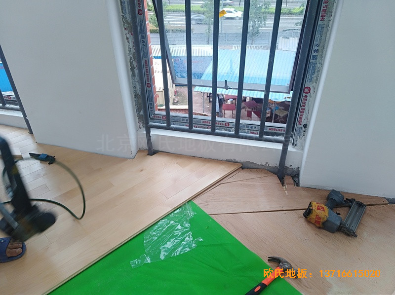 重慶重光小學籃球館體育地板鋪設案例3