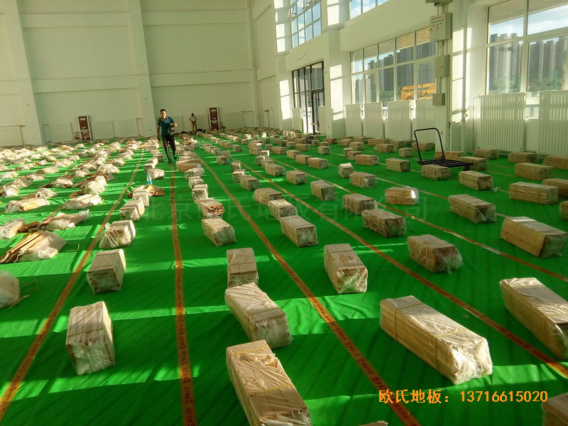 銀川北師大銀川小學籃球館運動木地板安裝案例2