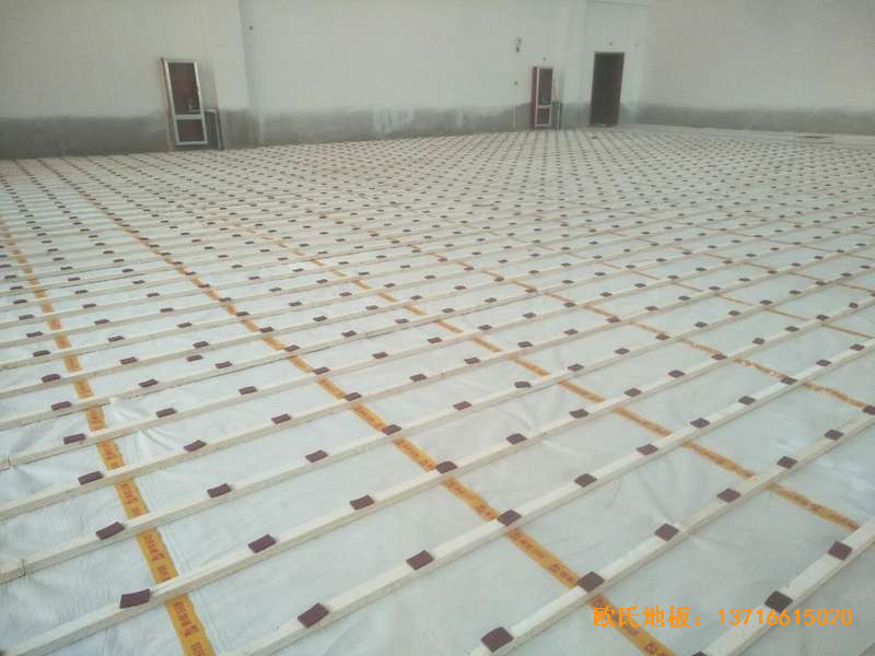 銀川第二十九中學籃球館運動地板安裝案例1