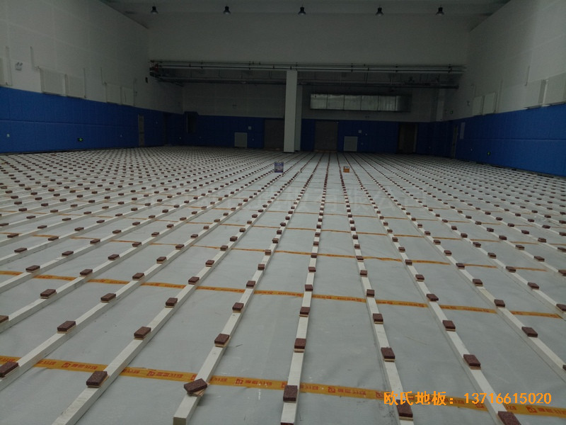 長春十一高中北湖學校體育館運動地板鋪裝案例1