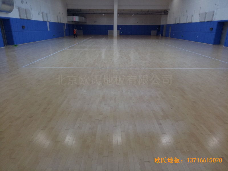 長春十一高中北湖學校體育館運動地板鋪裝案例3