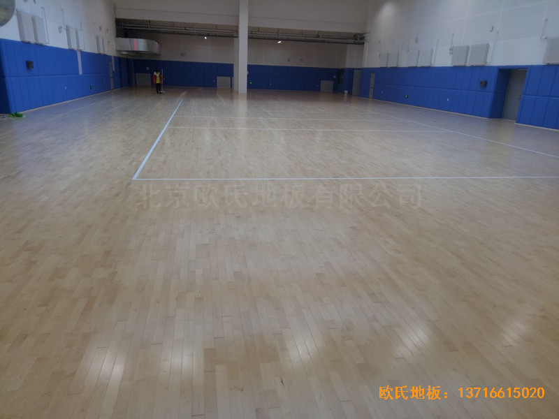 長春十一高中北湖學校體育館運動地板鋪裝案例4