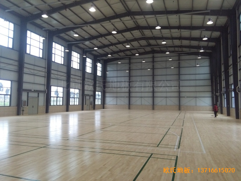 云南澄江縣社區活動中心體育地板鋪裝案例5
