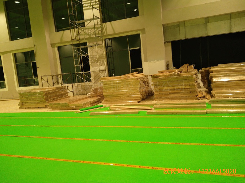 內蒙古通遼富力城籃球館運動木地板施工案例1