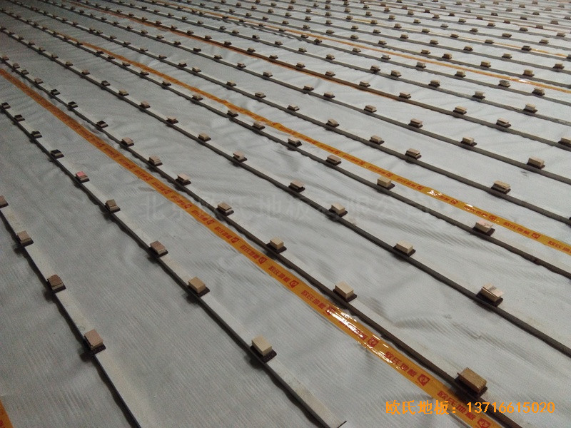 北京朝陽經管學院運動館體育地板施工案例1