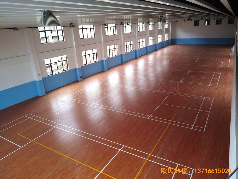 北大貴陽附屬實驗學校運動館運動地板安裝案例5