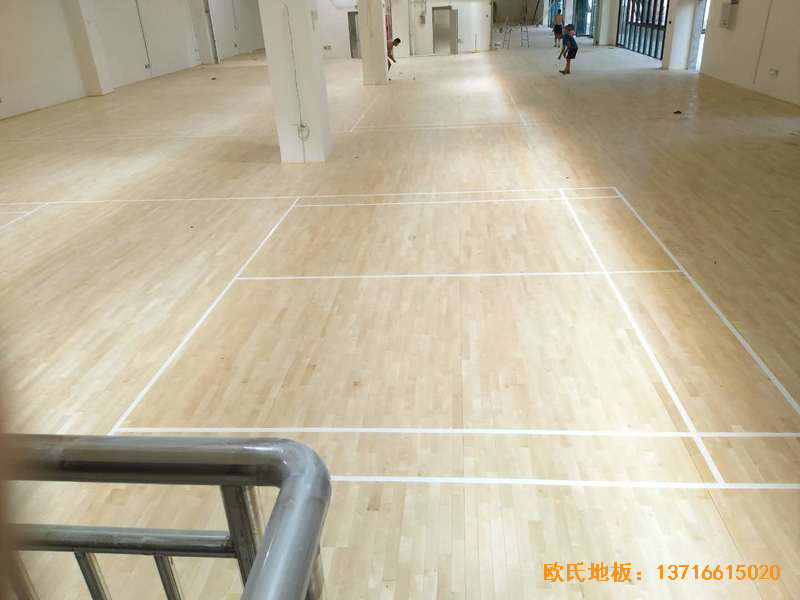 四川宜賓市臨港實驗學校體育館體育地板安裝案例4