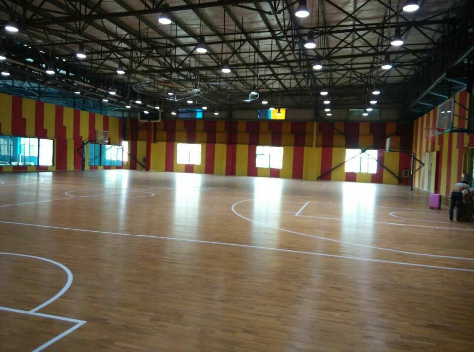 懸浮式運動木地板安裝方法 懸浮式運動木地板安裝方法