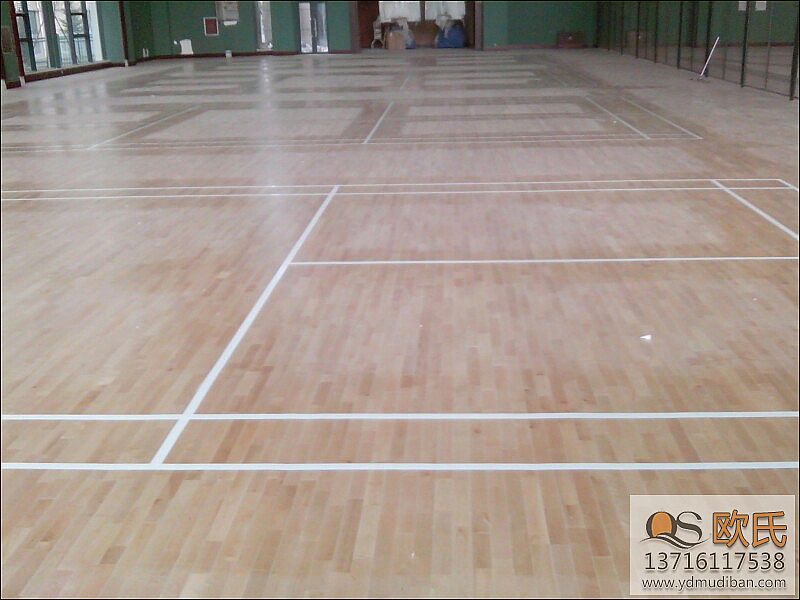 如何選擇合適的運動木地板廠家