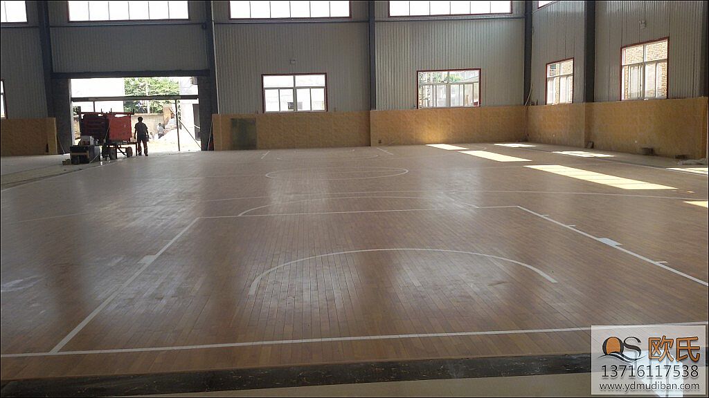 指接運動木地板和亂尺運動木地板比較有何不同