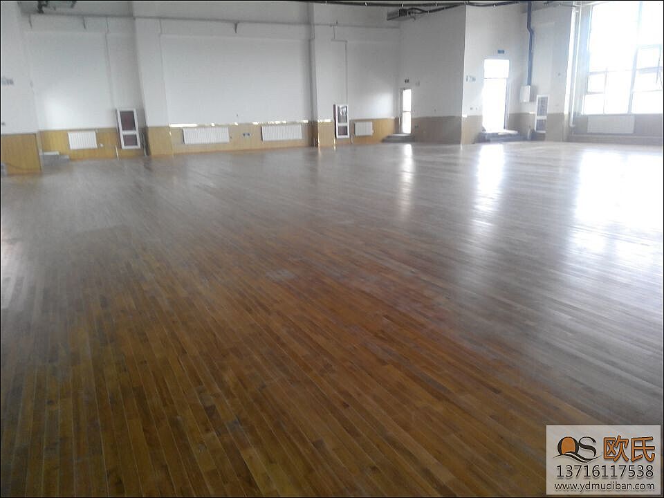 如何選擇室內體育館運動地板