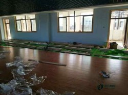 尋求運動籃球地板品牌