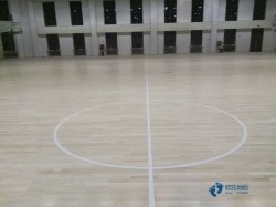 普通體育木地板施工步驟